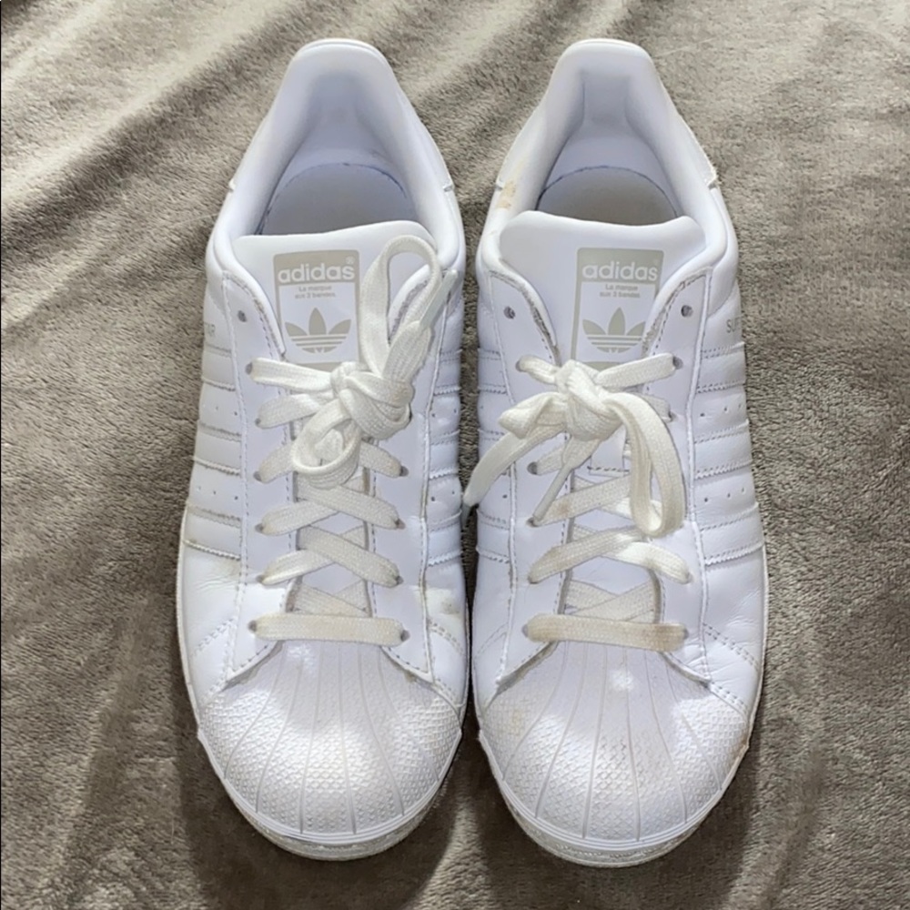 White adidas Superstar